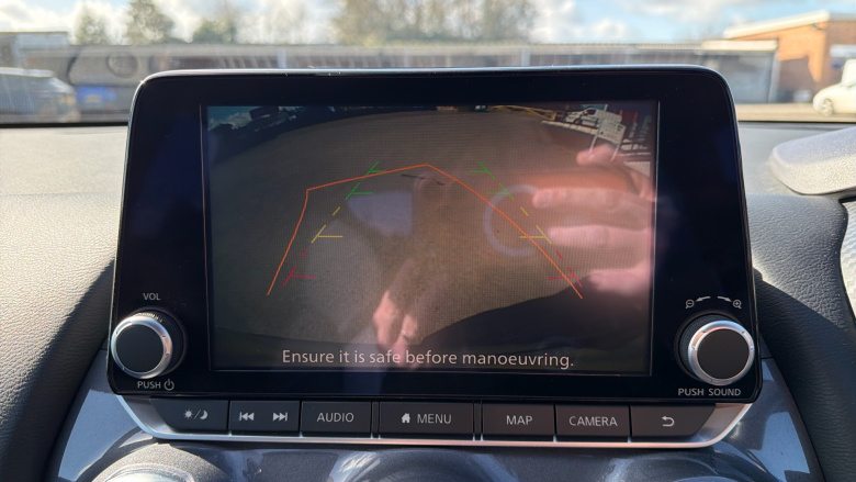 Nissan Juke 1.0 DiG-T 114 N-Connecta 5dr DCT Petrol Hatchback